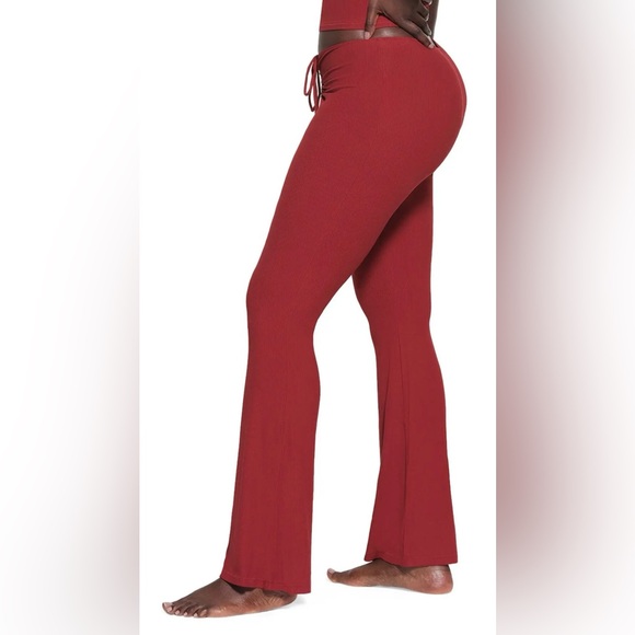 NWOT Skims Brick Red Soft Lounge Ruched Pants - Picture 2 of 13
